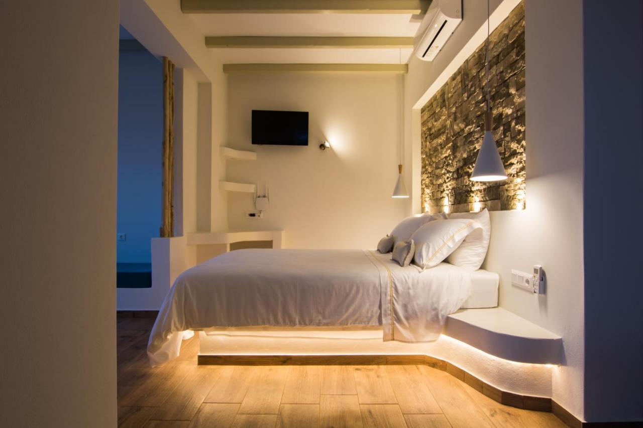 Theros Luxury Villas Damatria Exterior photo